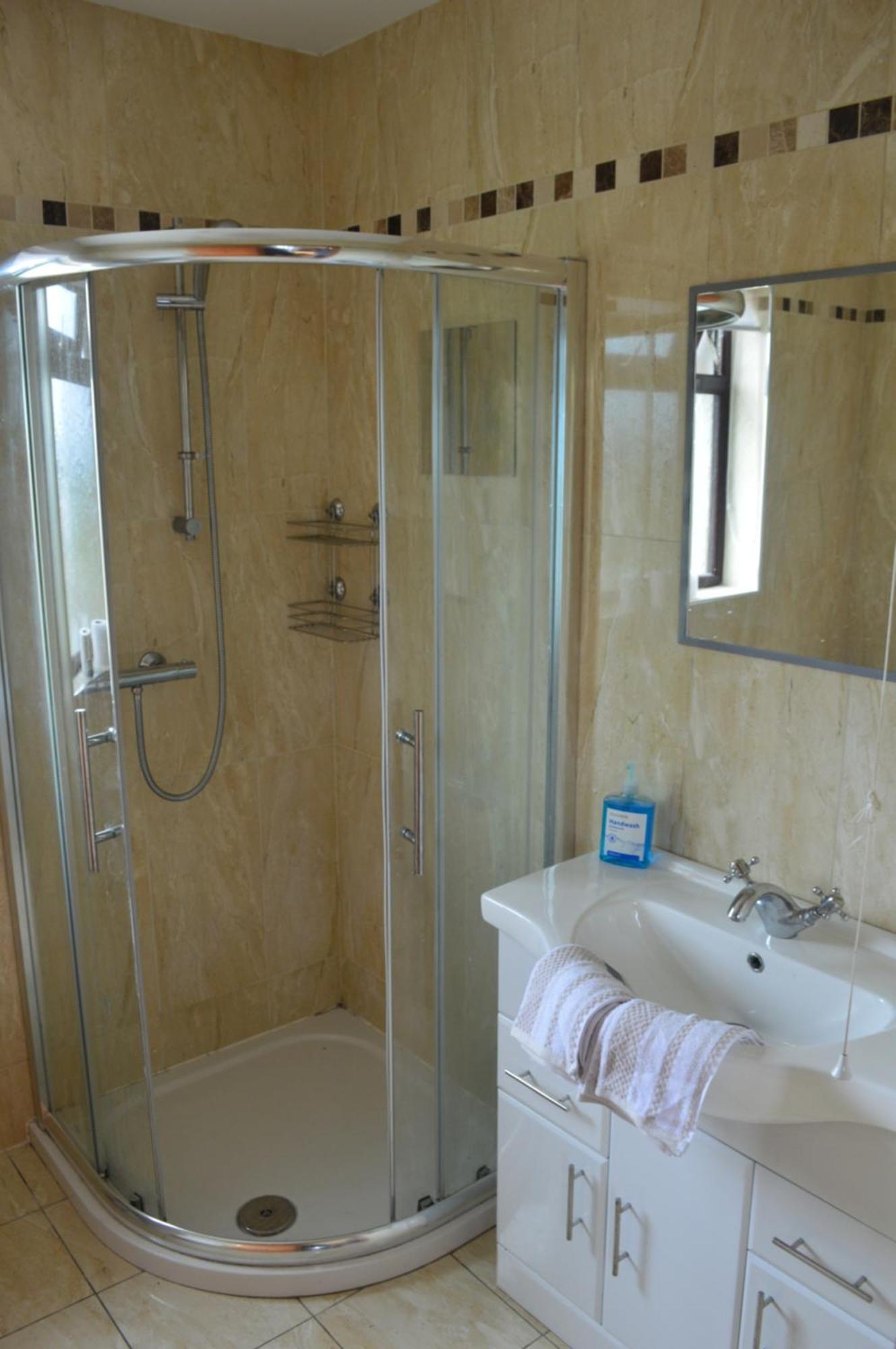 Carrick Cove Self Contained Accomodation With Private Decking Annalong Buitenkant foto