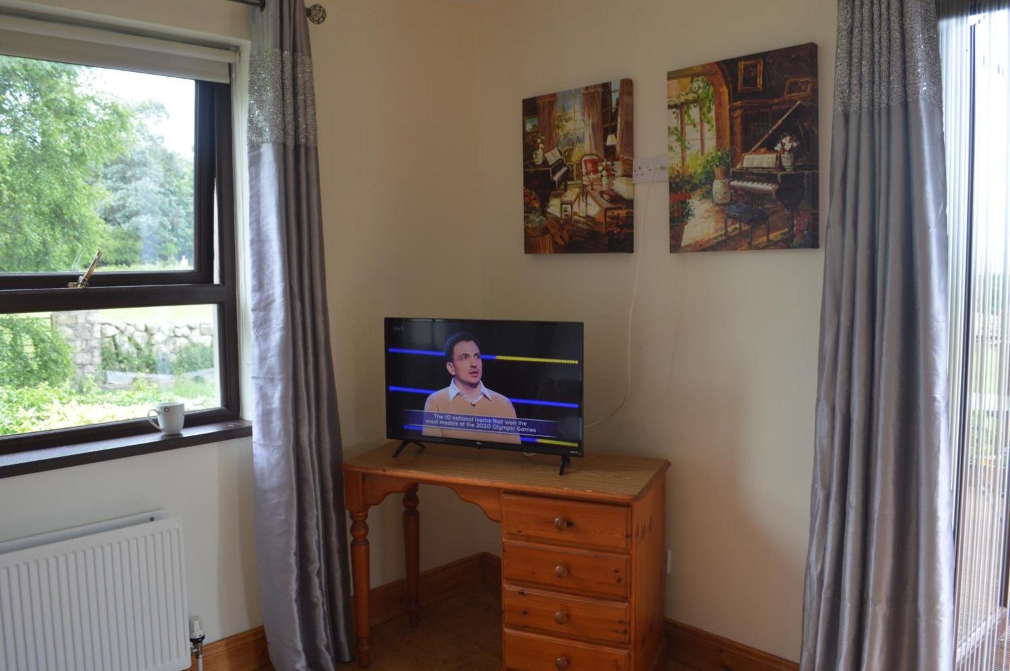 Carrick Cove Self Contained Accomodation With Private Decking Annalong Buitenkant foto