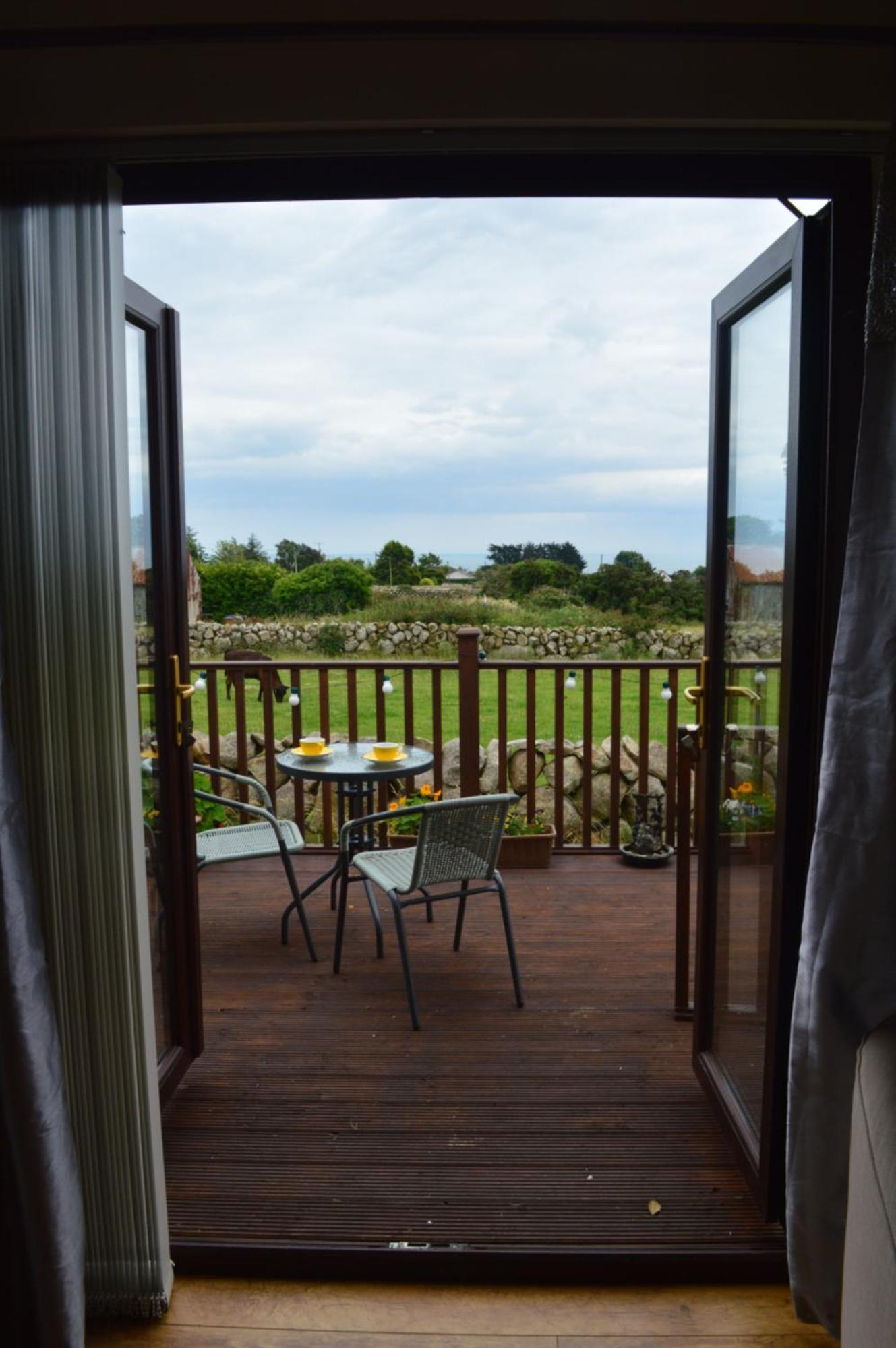 Carrick Cove Self Contained Accomodation With Private Decking Annalong Buitenkant foto